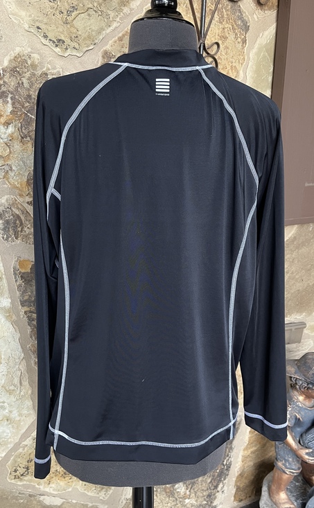 Land’s End Women’s Black Long Sleeve Rash Guard T-shirt Size 1X - Picture 2 of 3